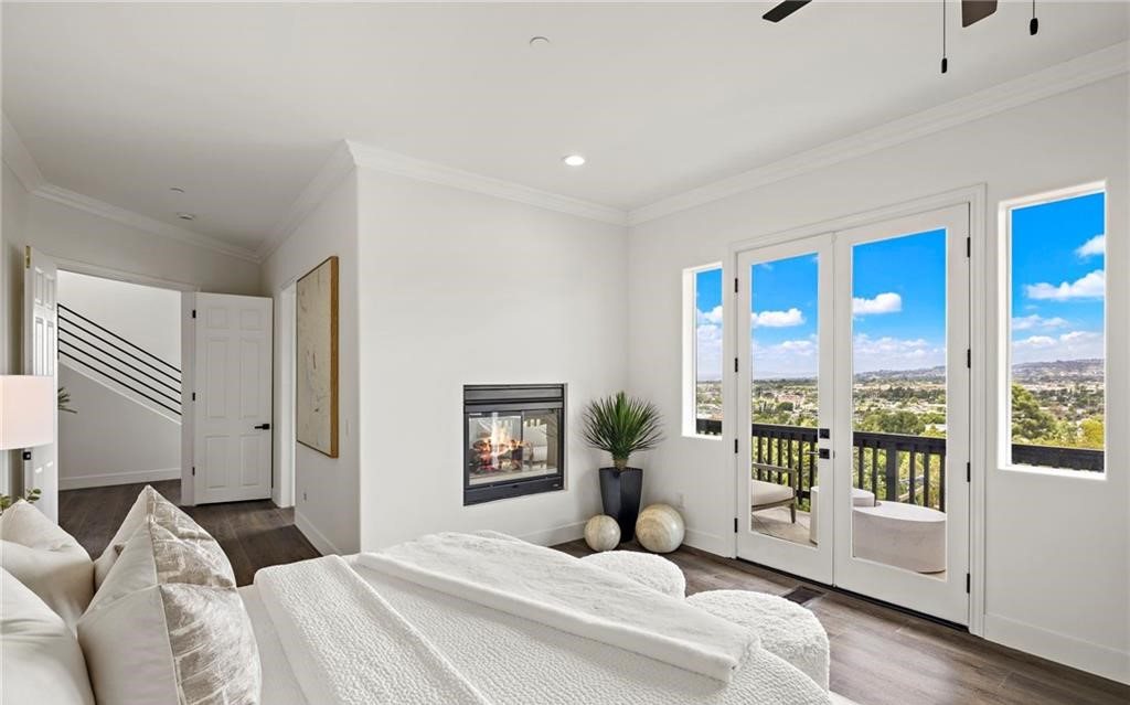 6 Master bedroom 2